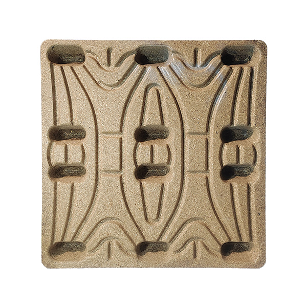 Standard Top Deck Pallet | Smooth surface with drainage holes | Moisture-resistant warehouse design