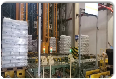 Automated AS/RS system | Pallets on conveyor belt in warehouse | Smart logistics integration for modern industry