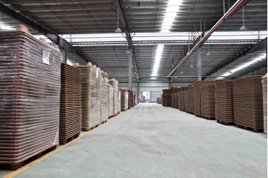 Side view with waterproof coating of pressed wood pallet ID-2989 | Water-resistant material suitable for cold chain storage