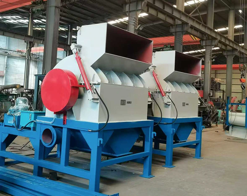 Two F-series wood powder machines running in parallel deliver 1-8 t/h continuous sawdust preparation for recycling lines